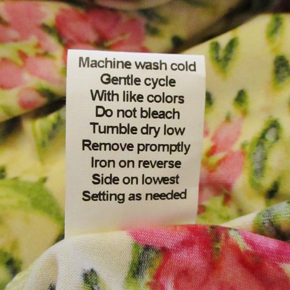 NWT! N Y Collection Womens Cold Shoulder Elastic Smocked Top, Yellow Floral, 2XL - Picture 13 of 14